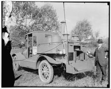 Capt. Buzzcott's army kitchen, between 1910 and 1920. Creator: Harris & Ewing