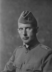 Captain Abram Poole, portrait photograph, 1918 Sept. 2. Creator: Arnold Genthe