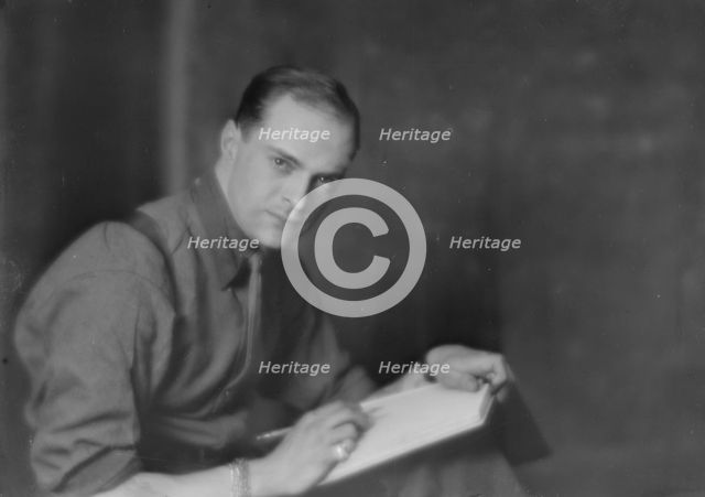 Captain Bruce Bainsfather [sic], portrait photograph, 1918 Oct. 8. Creator: Arnold Genthe.