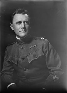 Captain Macombe, portrait photograph, 1919 Oct. 4. Creator: Arnold Genthe