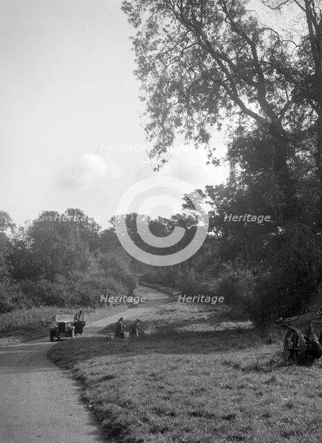 Car taking part in the Bugatti Owners Club car treasure hunt, 25 October 1931. Artist: Bill Brunell.