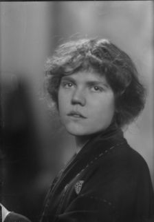 Card, Marjorie, Miss., 1913. Creator: Arnold Genthe