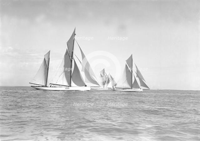 'Cariad', 'Betty' & 'Meteor', 1911. Creator: Kirk & Sons of Cowes.