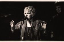 Carol Kidd, Pizza on the Park, London, April 1991. Artist: Brian O'Connor