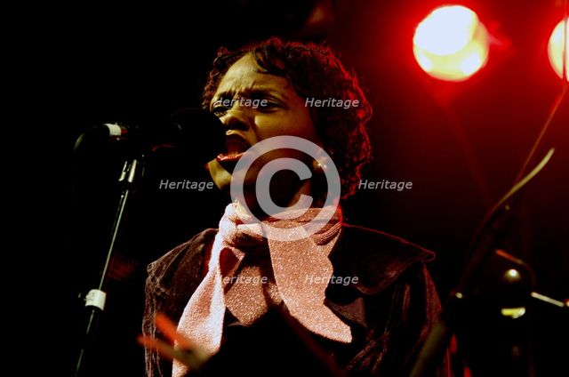 Carleen Anderson, Imperial Wharf Jazz Festival, London.  Artist: Brian O'Connor