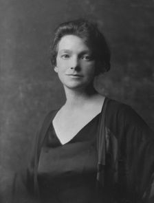 Carlton, A., Miss, portrait photograph, 1916 or 1917. Creator: Arnold Genthe