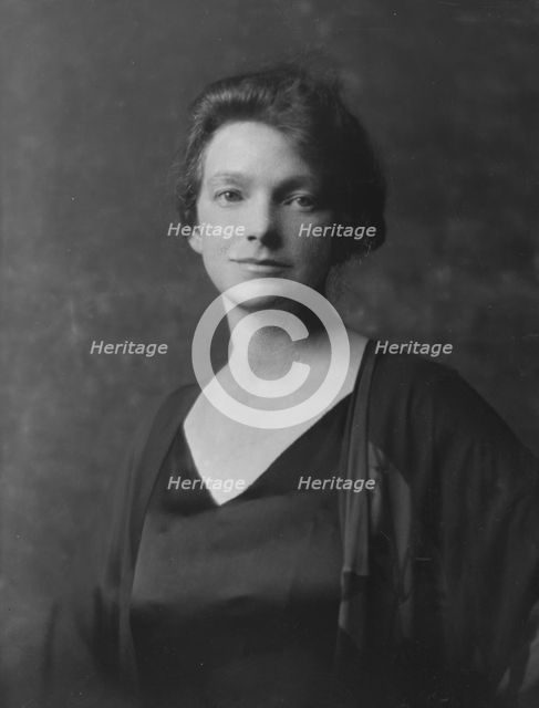 Carlton, A., Miss, portrait photograph, 1916 or 1917. Creator: Arnold Genthe.