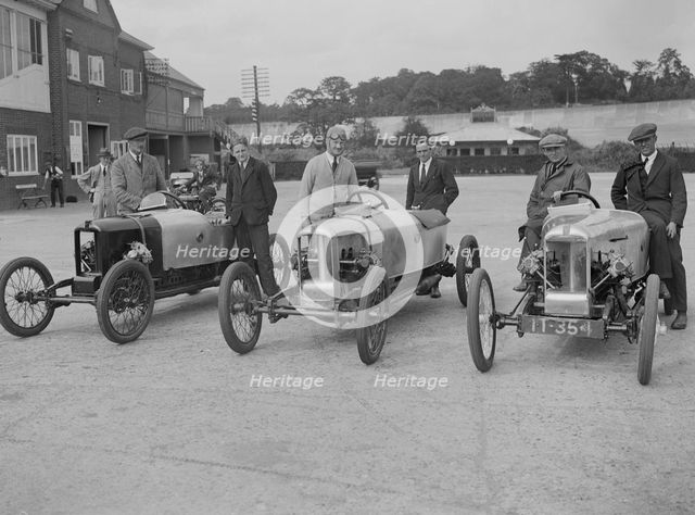 Cars at the JCC 200-mile Race, Brooklands, Surrey, 1921.   Artist: Bill Brunell.