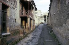 Casa a Graticcio, Herculaneum, Italy: facade of the Roman house