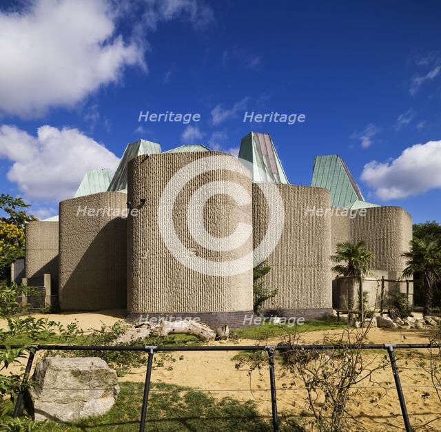 Casson Pavilion, former elephant house at London Zoo, Regent's Park, London, 2010. Artist: James O Davies.