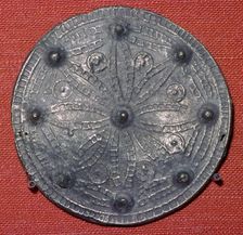 Cast lead-alloy disc brooch