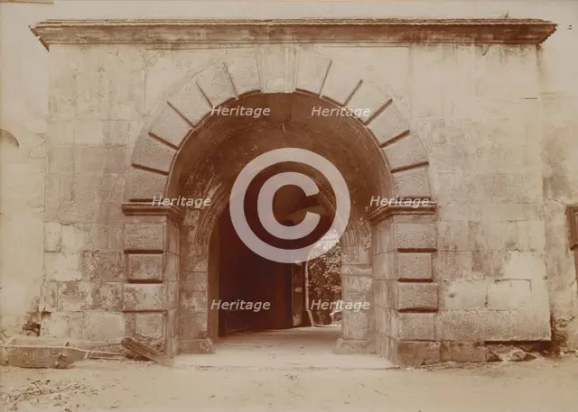 Castle - entrance gate, Pieskowa Skala, 1903. Creator: Unknown.
