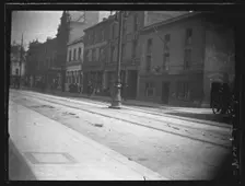 Castle Street, Cardiff, The Old Globe Inn. c1902 Creator: William Booth