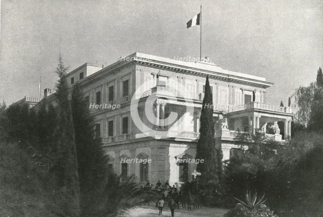 'Ce Que le Kaiser N'Avait pas Prevu; Le 11 janvier 1916, le drapeau francais flotte..., 1916 (1924) Creator: Unknown.