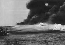 Ce que L'ennemi a Voulu; Une diabolique invention allemande que les allies ont du adopter..., 1917. Creator: Unknown