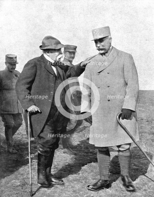 'Ceux qui croient au "dernier quart d'heure"; M. Clemenceau et le general Petain', 1918. Creator: Unknown.