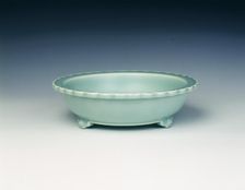 Celadon tripod basin, Qing dynasty, Yongzheng period, China, 1723-1735