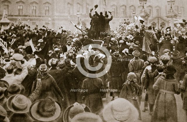 Celebrating the end of the First World War, London, November 1918. Creator: Unknown.