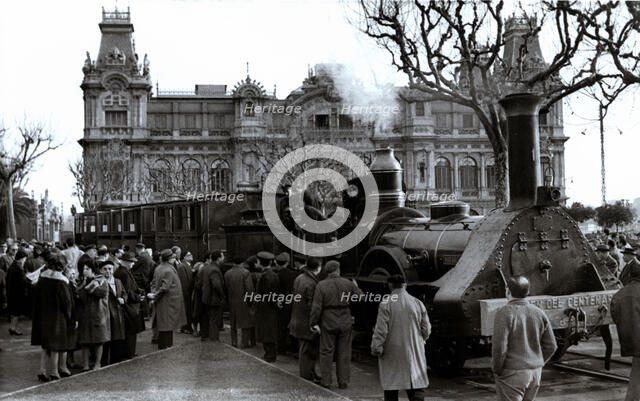 Centennial Train passing through the Gate of Peace, Barcelona 1948.