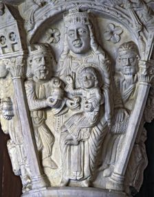 Central capital in the front door of the cloister of the Cathedral of Tarragona representing Epi…
