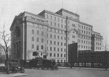 Centre Block of Bush House, London, from Aldwych, 1924