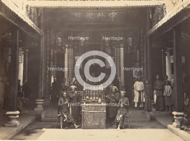 Cérémonie religieuse dans la Pagode Chinoise de Cholen, Saïgon, Cochinchine, 1866. Creator: Emile Gsell.