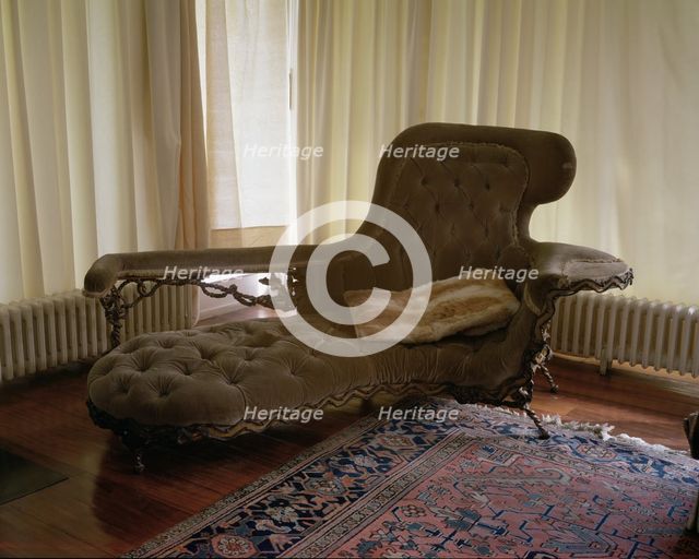 Chaise longue, designed by Antoni Gaudi.