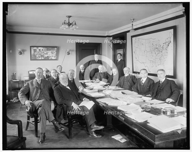 Chamber of Commerce of U.S.A., between 1910 and 1920. Creator: Harris & Ewing.