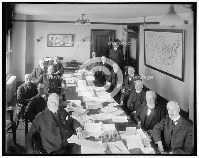 Chamber of Commerce of U.S.A., between 1910 and 1920. Creator: Harris & Ewing.