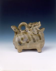 Changsha Tongguan stoneware water pot, late Tang dynasty, China, late 9th century