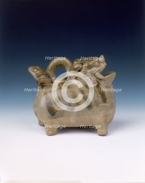 Changsha Tongguan stoneware water pot, late Tang dynasty, China, late 9th century. Artist: Unknown