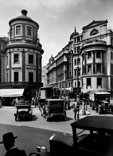 Charing Cross Hospital, City of Westminster, London. Creator: George Davison Reid