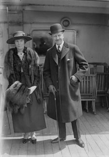 Charles Hamilton Sabin & wife Pauline Morton Sabin, between c1915 and c1920. Creator: Bain News Service