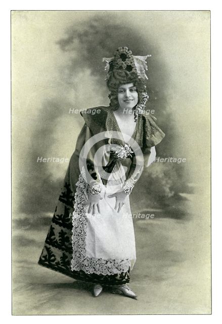 Charlotte Wiehe, 1901.Artist: Charles Reutlinger