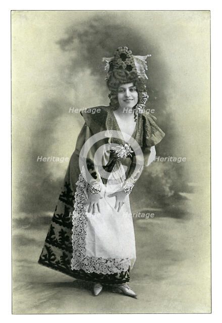 Charlotte Wiehe, 1901.Artist: Charles Reutlinger