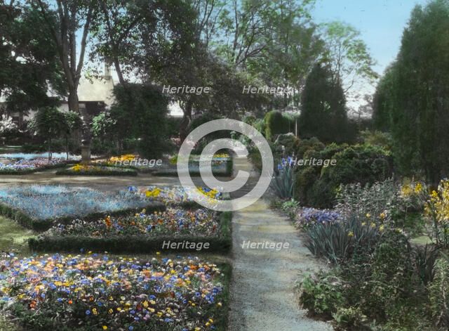 "Chatham," Colonel Daniel Bradford Devore house, 120 Chatham Lane, Fredericksburg, Virginia, 1927. Creator: Frances Benjamin Johnston.