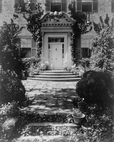 "Chatham," Colonel Daniel Bradford Devore house, 120 Chatham Lane, Fredericksburg, Virginia, (1927?) Creator: Frances Benjamin Johnston