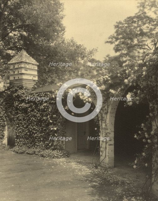 "Chatham," Colonel Daniel Bradford Devore house, 120 Chatham Lane, Fredericksburg, Virginia., 1927. Creator: Frances Benjamin Johnston.