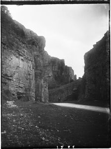 Cheddar Gorge, Cliff Road, Cheddar, Sedgemoor, Somerset, 1907. Creator: Katherine Jean Macfee