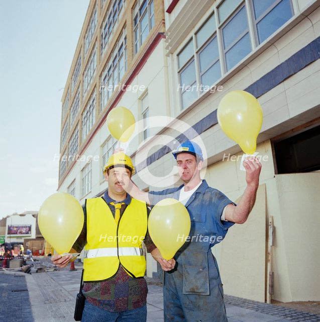 Chelsea and Westminster Hospital, Fulham Road, Kensington and Chelsea, London, 05/09/1992. Creator: John Laing plc.