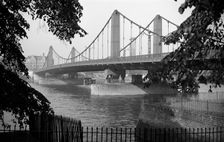 Chelsea Bridge from Battersea Park, London, c1945-c1965. Artist: SW Rawlings