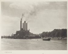 Chelsea. From the album: Photograph album - London, 1920s. Creator: Harry Moult