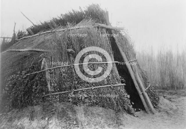 Chemehuevi house, c1924. Creator: Edward Sheriff Curtis.