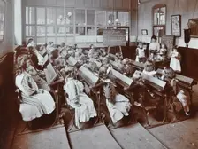 Chemistry lesson, Albion Street Girls School, Rotherhithe, London, 1908
