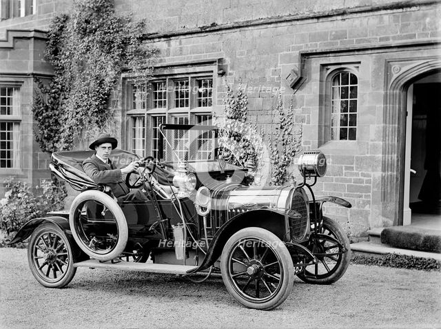 Chenard Walcker motor car, Farnborough Grange, Farnborough, Warwickshire, 1906. Artist: Alfred Newton & Sons.
