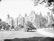 Chequers Court, Ellesborough, Buckinghamshire, c1860-c1922. Artist: Henry Taunt