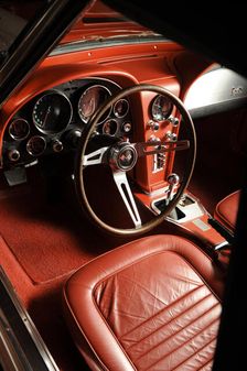 Chevrolet Corvette cv 427 1967. Artist: Simon Clay