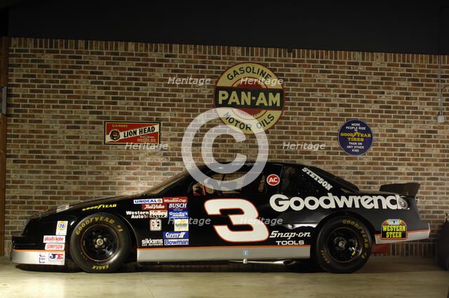 Chevrolet Lumina NASCAR winston cup 1994. Artist: Simon Clay.