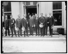 Chicago businessmen, between 1910 and 1920. Creator: Harris & Ewing