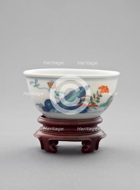 Chicken cup with wooden stand, 1662-1722. Creator: Unknown.